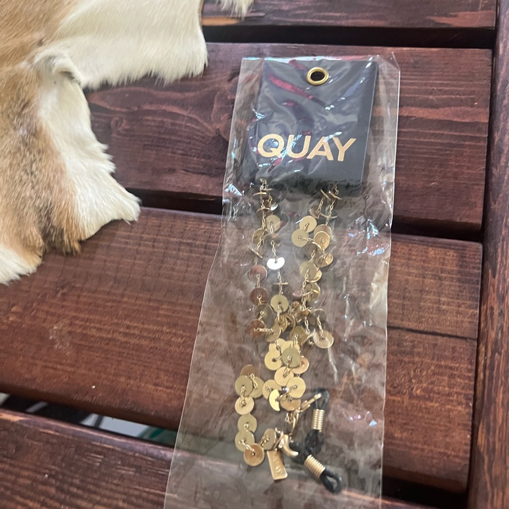 Quay Gold Sequin Eyewear Chain
